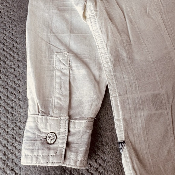 GUESS - Boys Size 4 - White Button Up Shirt - Los Angeles California Long Sleeve - Picture 9 of 10